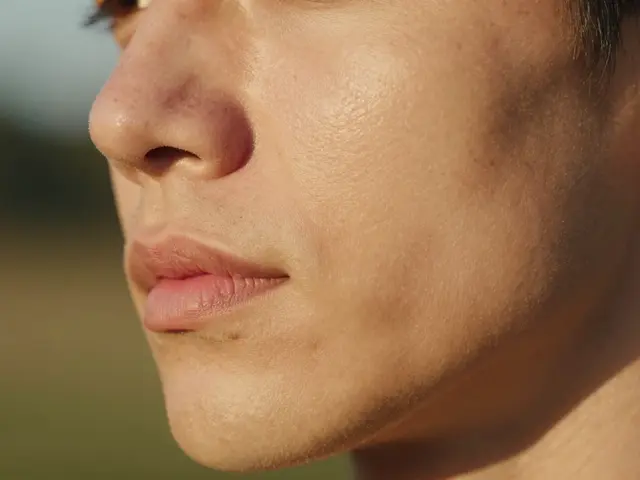 Co nejvíc škodí pleti a jak zastavit stárnutí kůže